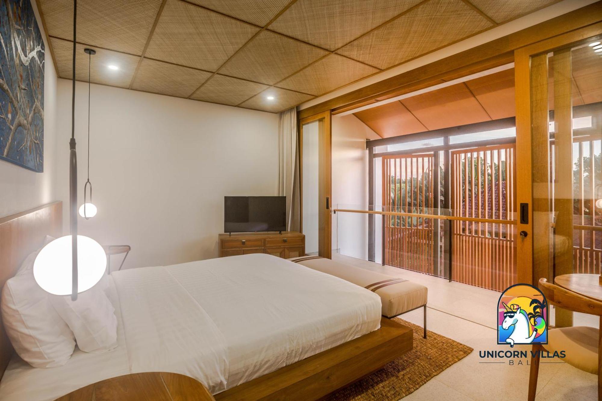 Villa Rufina - By Unicorn Villas Bali Чангу Экстерьер фото