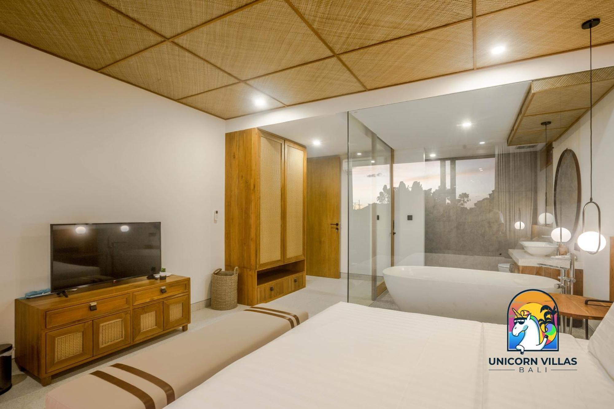 Villa Rufina - By Unicorn Villas Bali Чангу Экстерьер фото